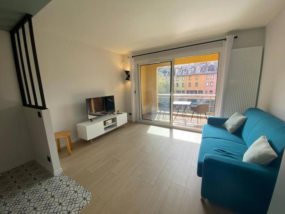 Quai Des Cordeliers, Balcon Et Vieille Ville Annecy Extérieur photo